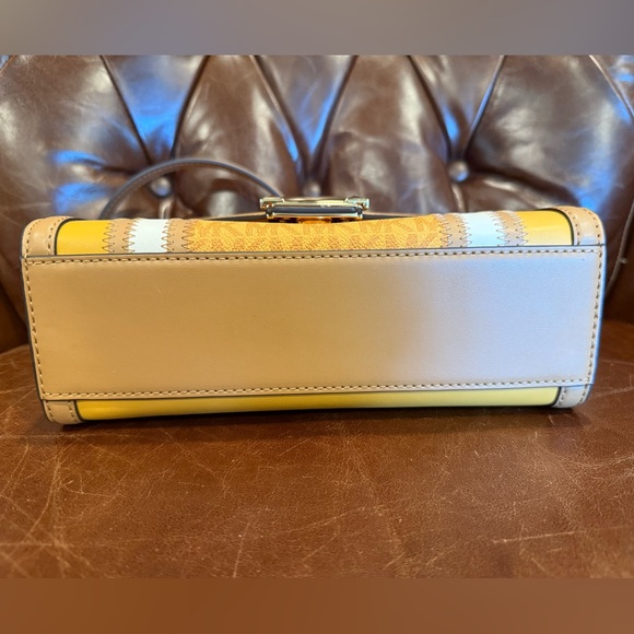 Michael Kors Whitney Medium Color Block & Signature Logo Bag NWT in Goldenrod - Picture 10 of 12